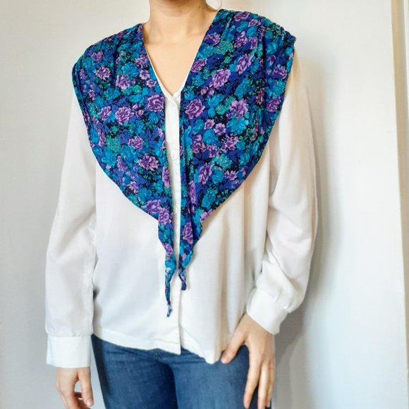 Vintage shirt with integrated scarf - Picture 2 of 3